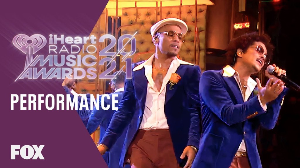 Performance: Silk Sonic Sings “Leave The Door Open” | iHeartRadio Music Awards&nbsp;2021