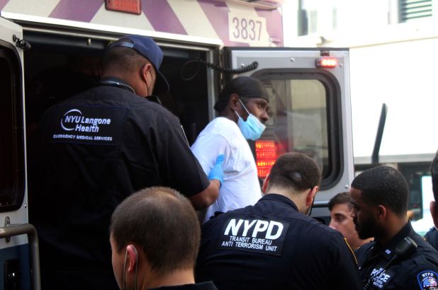 Man busted for swinging ax during dispute on Manhattan train:&nbsp;cops