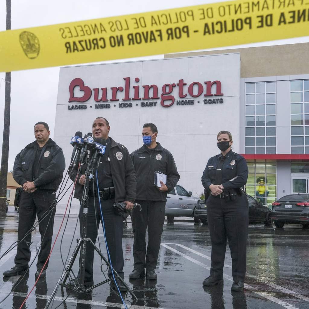 Death of teen killed by stray cop bullet at Burlington Coat Factory is ruled a&nbsp;homicide￼