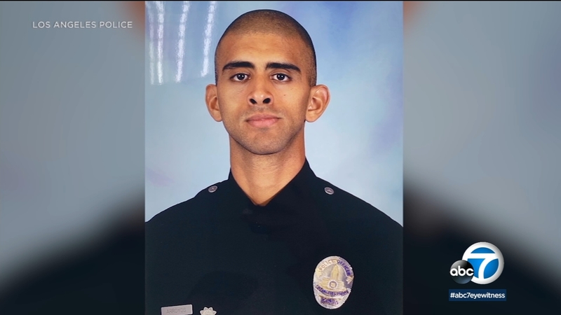 Off-duty LAPD officer fatally shot while house-hunting with girlfriend, police&nbsp;say￼
