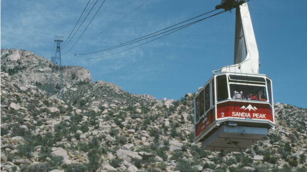 At Least 20 People Trapped Overnight In Sandia Peak Tram Cars In&nbsp;Albuquerque￼