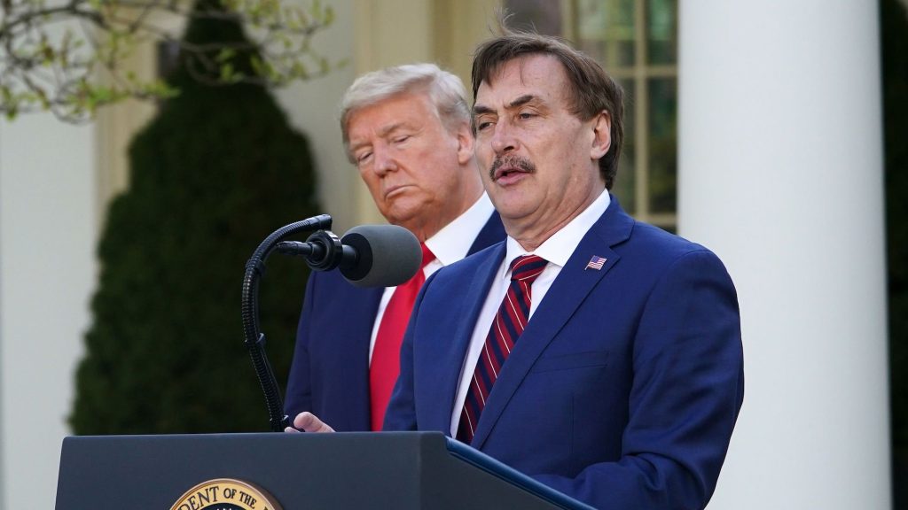 Mike Lindell Melts Down at CPAC, Calls Reporter ‘Disgusting’ and ‘Traitor’￼