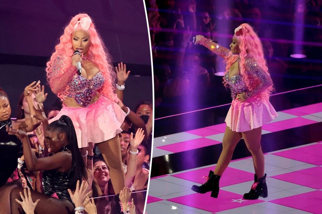Nicki Minaj Performs “Super Freaky Girl,” “Anaconda” & More | 2022&nbsp;VMAs