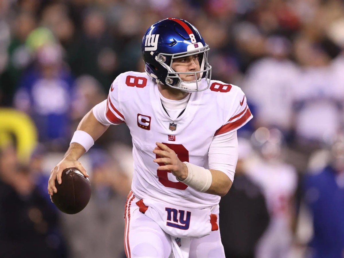 Giants Commit to Daniel Jones With a Four-Year&nbsp;Contract