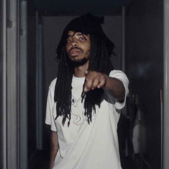 Earl Sweatshirt + The Alchemist – Sentry (feat. MIKE) [Official Music&nbsp;Video]