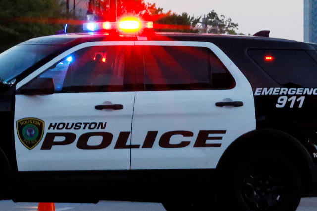 A 10-year-old girl stabbed her dad while he was assaulting her mom, Texas sheriff&nbsp;says