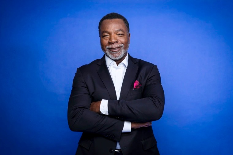 Carl Weathers, ‘Rocky’s’ Apollo Creed and ‘Mandalorian’ Actor, Dies at&nbsp;76