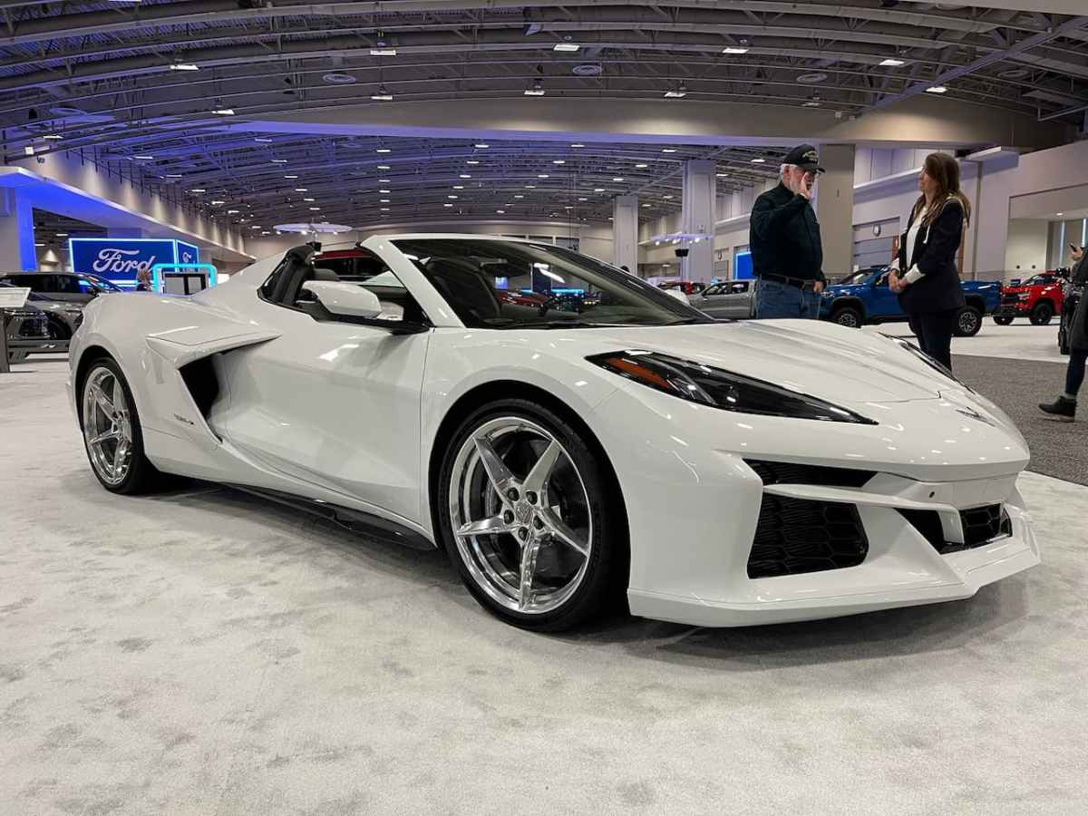 2026 Chevrolet Corvette&nbsp;E-Ray