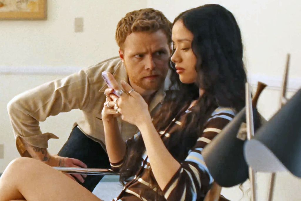 Alex Warren – PASSENGER 